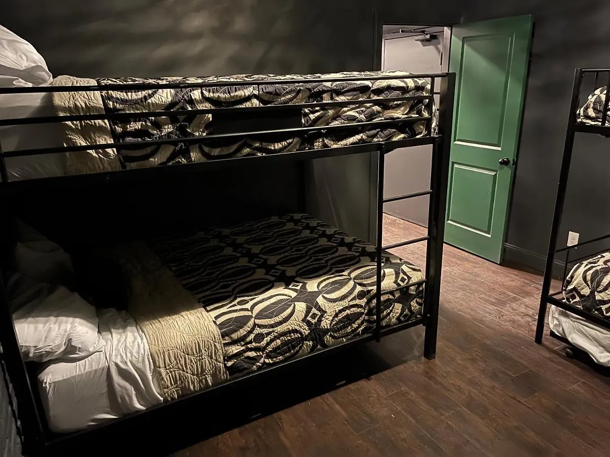 Luxury City Escape & Peaceful Retreat By Hollyhock Louisville United States